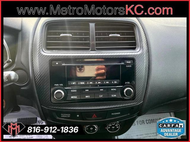 Photo of 2015 White Mitsubishi Outlander Sport