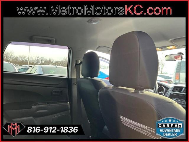 Photo of 2015 White Mitsubishi Outlander Sport