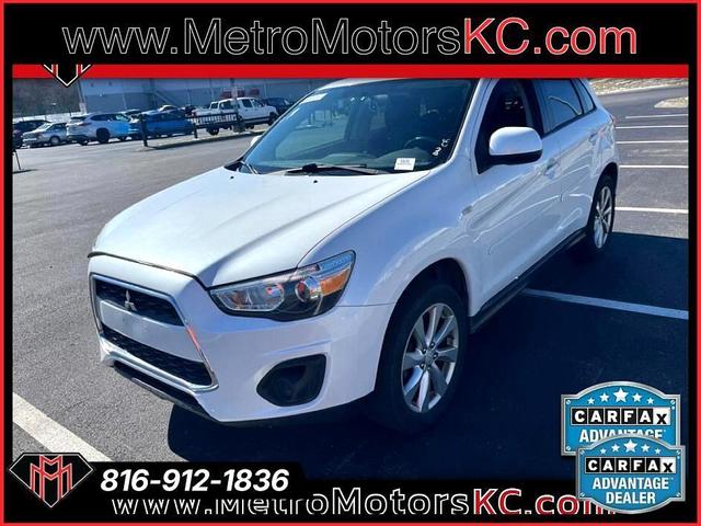 Photo of 2015 White Mitsubishi Outlander Sport