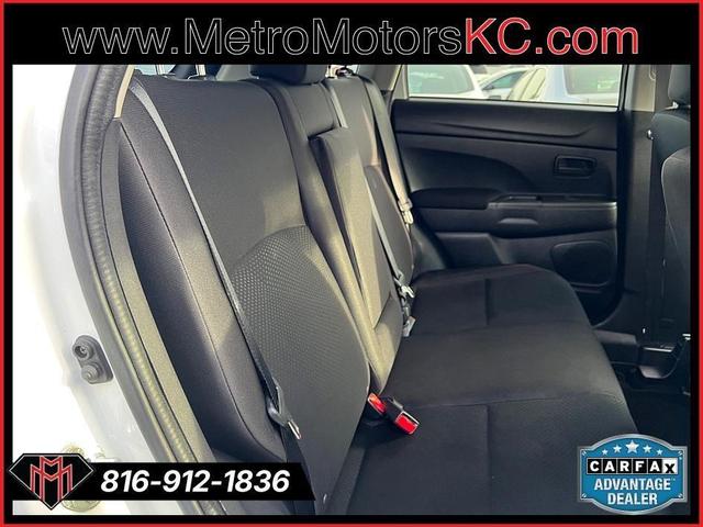 Photo of 2015 White Mitsubishi Outlander Sport