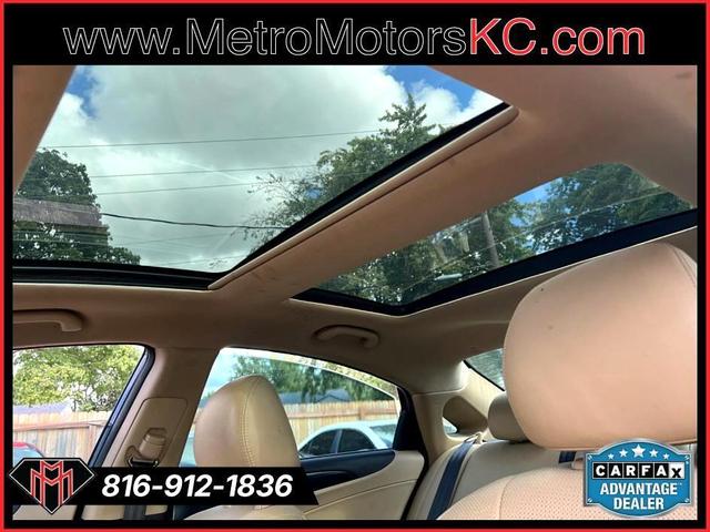 Photo of 2014 Pacific Blue Pearl Hyundai SONATA