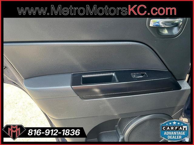 Photo of 2017 Blue Jeep Patriot