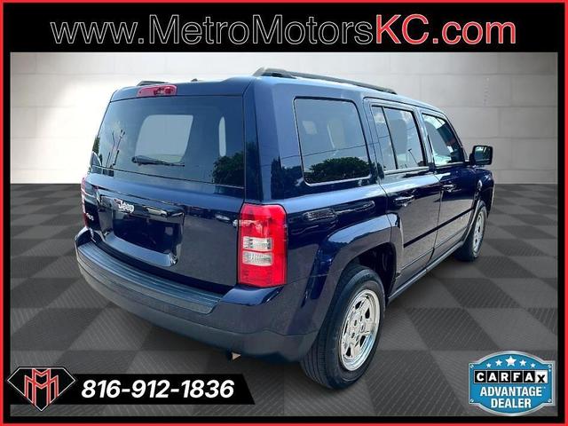 Photo of 2017 Blue Jeep Patriot