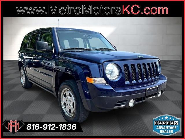 Photo of 2017 Blue Jeep Patriot
