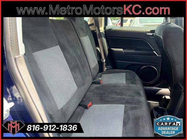 Photo of 2017 Blue Jeep Patriot