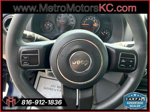 Photo of 2017 Blue Jeep Patriot