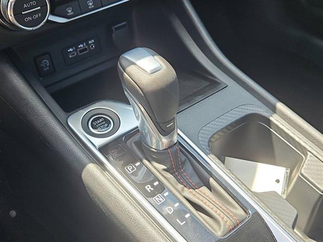 Photo of 2025 White Nissan Sentra