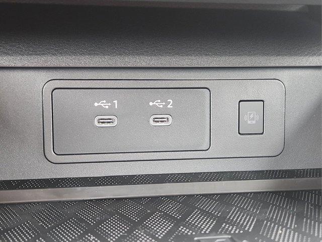 Photo of 2025 Everest White P Nissan Murano