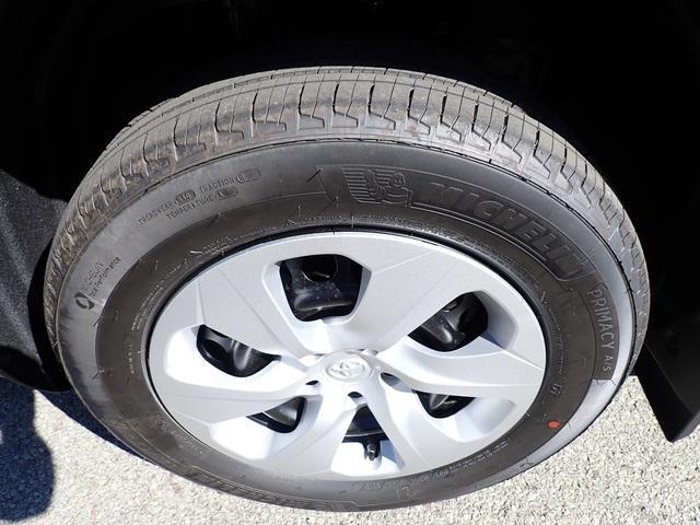 Photo of 2025 Silver Sky Metallic Toyota RAV4