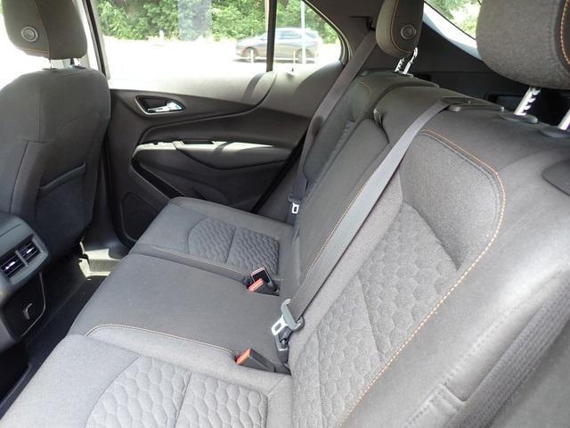 Photo of 2018 Ivy Metallic Chevrolet Equinox
