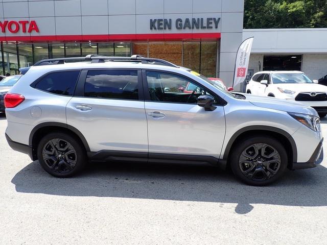 Photo of 2024 Ice Silver Metallic Subaru Ascent