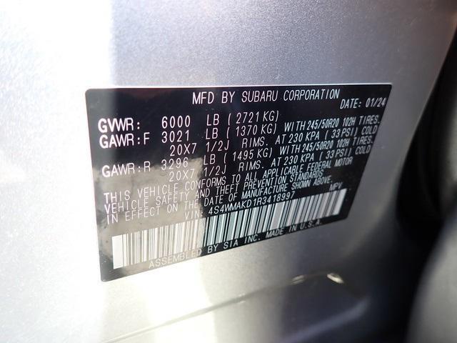 Photo of 2024 Ice Silver Metallic Subaru Ascent
