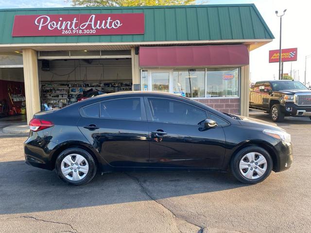 Photo of 2018 Black Kia Forte
