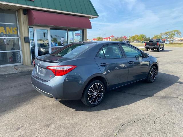 Photo of 2014 Gray Toyota Corolla