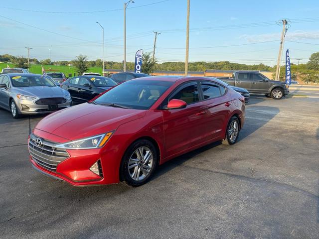 Photo of 2020 Red Hyundai ELANTRA