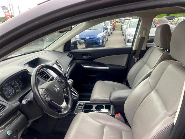 Photo of 2016 Gray Honda CR-V