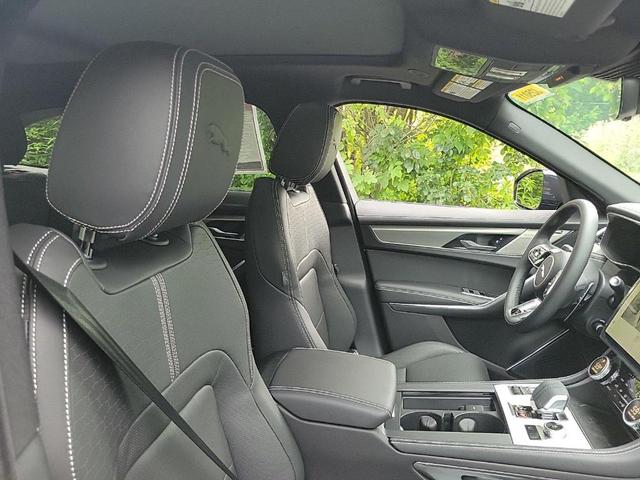 Photo of 2025 Carpathian Grey Jaguar F-PACE