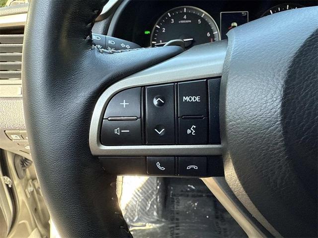 Photo of 2022 Atomic Silver Lexus RX 350