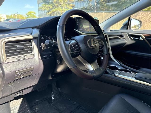 Photo of 2022 Atomic Silver Lexus RX 350