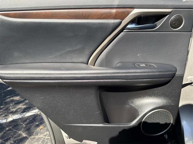 Photo of 2022 Atomic Silver Lexus RX 350