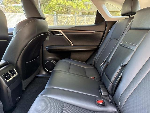 Photo of 2022 Atomic Silver Lexus RX 350
