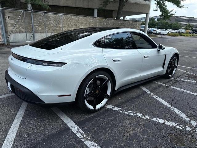 Photo of 2022 White Porsche Taycan