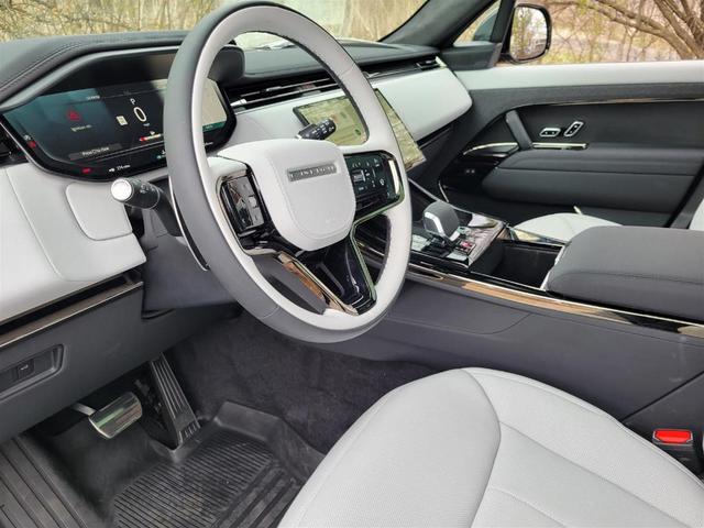 Photo of 2025 Eiger Grey Land Rover Range Rover Sport