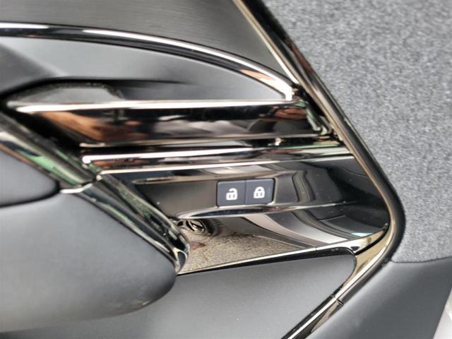 Photo of 2025 Eiger Grey Land Rover Range Rover Sport