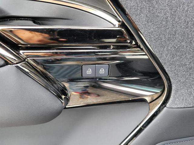 Photo of 2025 Eiger Grey Land Rover Range Rover Sport