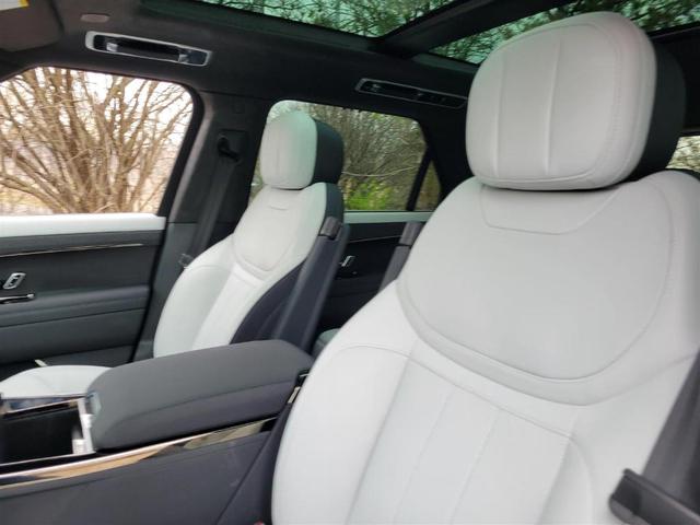 Photo of 2025 Eiger Grey Land Rover Range Rover Sport
