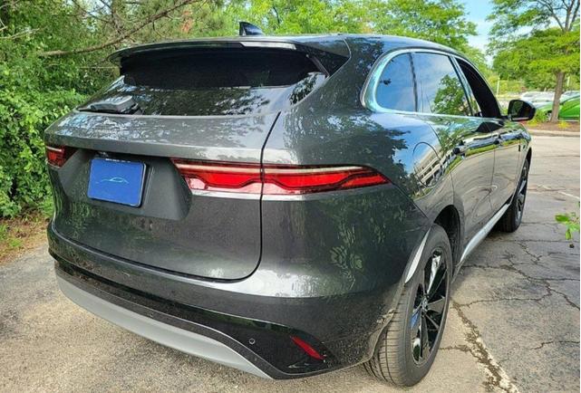 Photo of 2025 Carpathian Grey Jaguar F-PACE