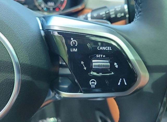 Photo of 2025 Carpathian Grey Jaguar F-PACE