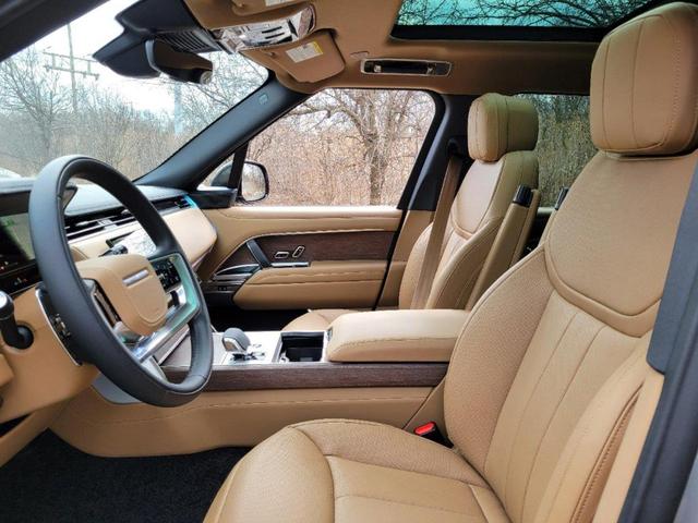Photo of 2025 Eiger Grey Land Rover Range Rover