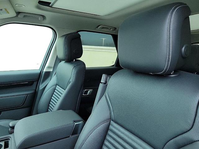 Photo of 2024 Hakuba Silver Land Rover Discovery