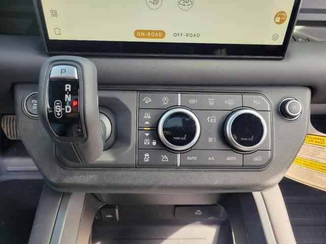 Photo of 2025 Fuji White Land Rover Defender