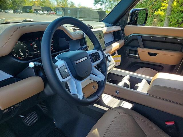 Photo of 2025 Pangea Green Land Rover Defender