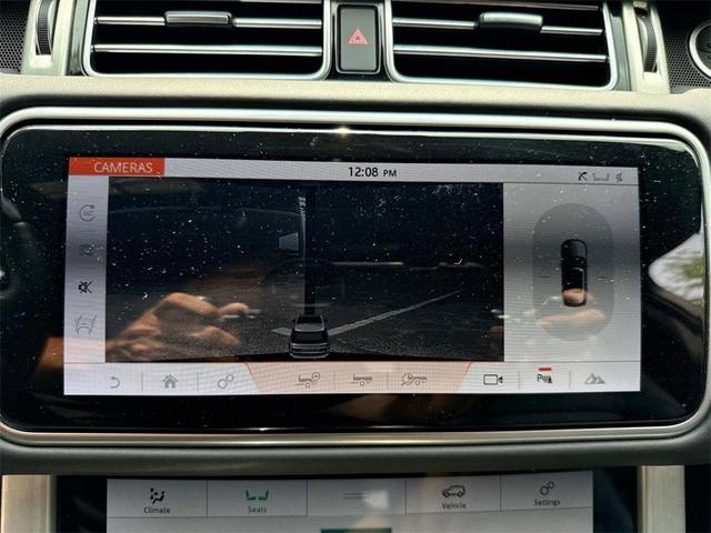 Photo of 2021 Fuji White Land Rover Range Rover