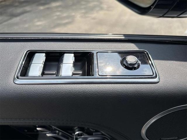 Photo of 2021 Fuji White Land Rover Range Rover