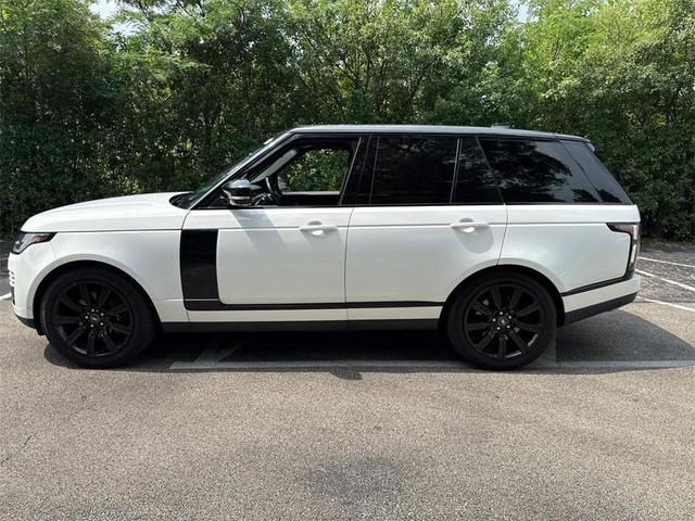 Photo of 2021 Fuji White Land Rover Range Rover