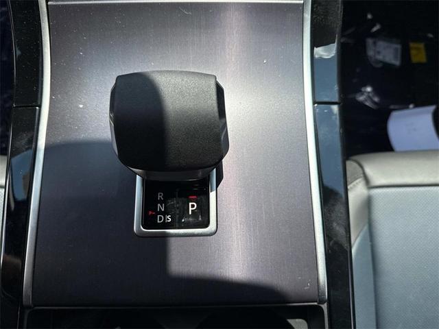 Photo of 2026 Fuji White Land Rover Range Rover Velar