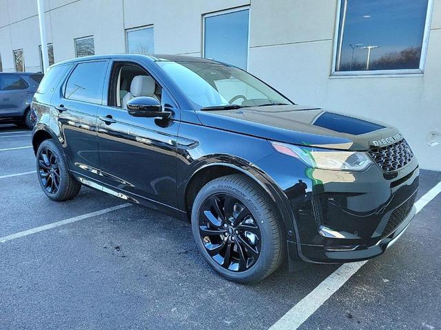 Photo of 2024 Santorini Black Land Rover Discovery Sport