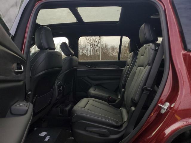 Photo of 2025 Velvet Red Pearlcoat Jeep Grand Cherokee L