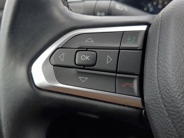Photo of 2022 Bright White Clearcoat Jeep Compass