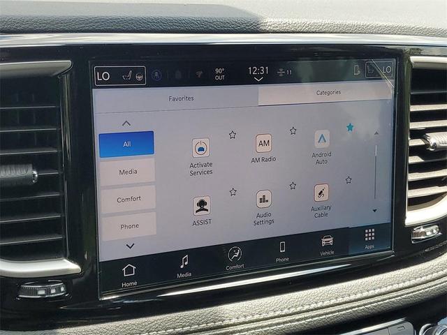 Photo of 2025 Diamond Black Chrysler Pacifica