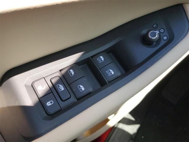 Photo of 2025 Velvet Red Pearlcoat Jeep Grand Cherokee