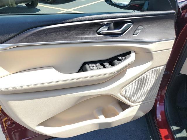 Photo of 2025 Velvet Red Pearlcoat Jeep Grand Cherokee