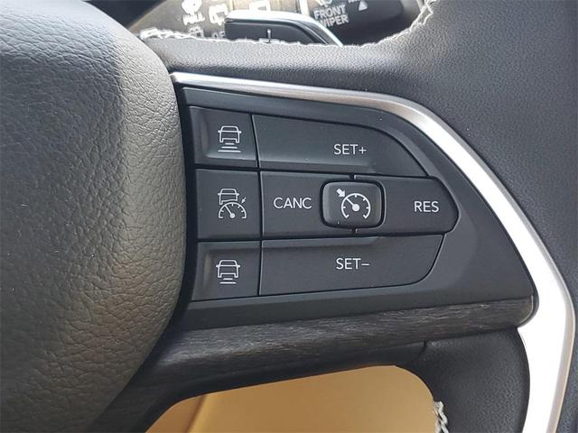 Photo of 2025 Velvet Red Pearlcoat Jeep Grand Cherokee