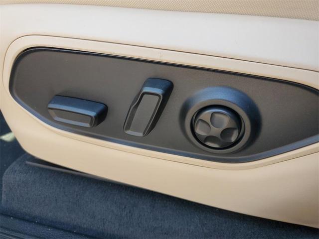 Photo of 2025 Velvet Red Pearlcoat Jeep Grand Cherokee