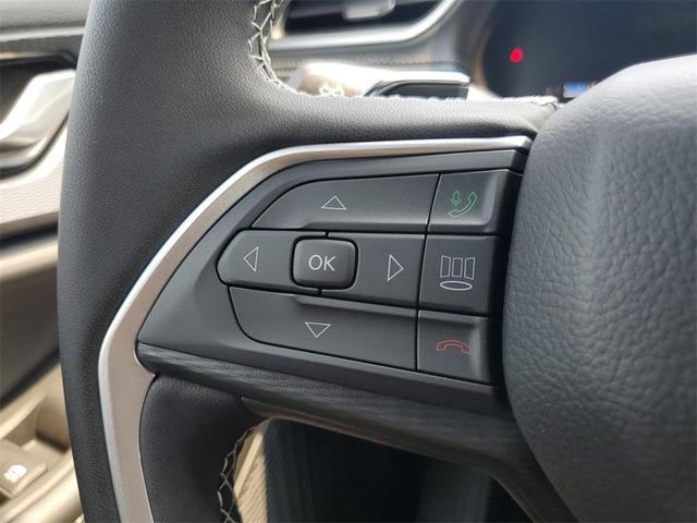 Photo of 2025 Silver Jeep Grand Cherokee