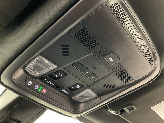Photo of 2025 Silver Metallic Cadillac XT5